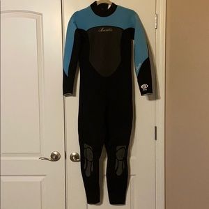 Bare women’s wetsuit 3/2mm size 12